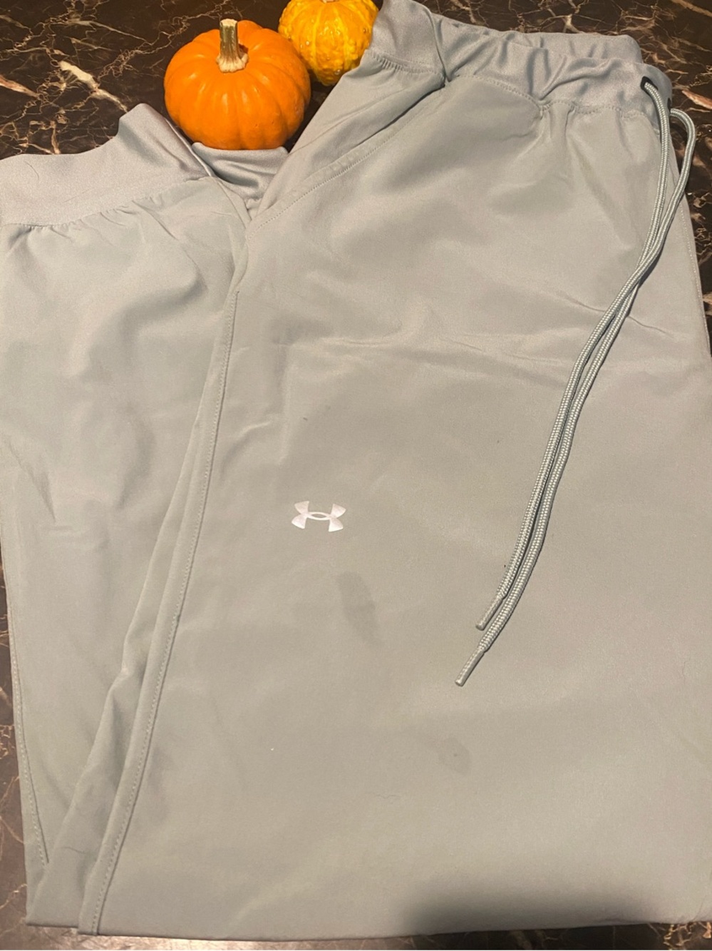 Under Armour women's Light Green Athletic Jogger Sweatpants